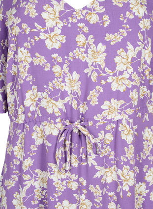 Kjole med 1/2 ærmer og blomsterprint i viskose, Purple Flower AOP, Packshot image number 2
