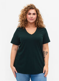 Bomulds t-shirt med v-hals , Scarab, Model