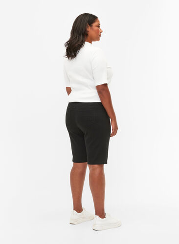 Tætsiddende shorts med baglommer, Black, Model image number 1