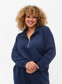 Quiltet sweatshirt med lynlås, Navy Blazer, Model