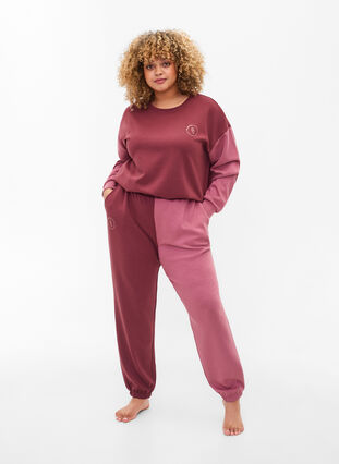 Sweat med color-block , Red Mahogany/Rose B, Model image number 2