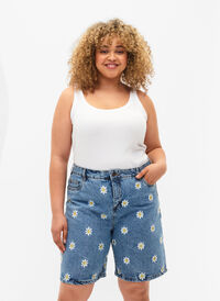 Højtaljede Mille shorts med broderede blomster, Light Blue Flower, Model