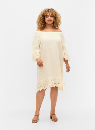 Bomuldskjole med broderi anglaise, Buttercream, Model image number 2