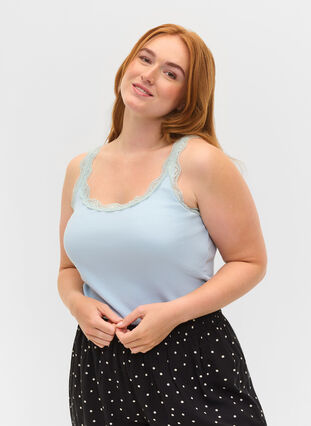 Top med blondekant, Cashmere Blue, Model image number 0