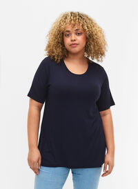 T-shirt i viskose med ribstruktur, Navy Blazer, Model